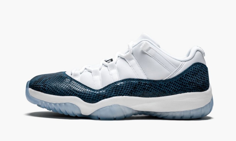 Nike Air Jordan 11 Retro Low LE \'Blue Snakeskin\' Schoenen Heren Wit Zwart Donkerblauw Nederland | 904521-VZS