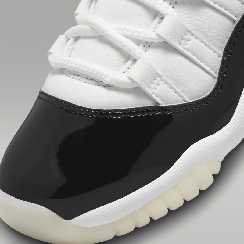 Nike Air Jordan 11 Retro Schoenen Kinderen Wit Zwart Metal Goud Nederland | 074351-DLP