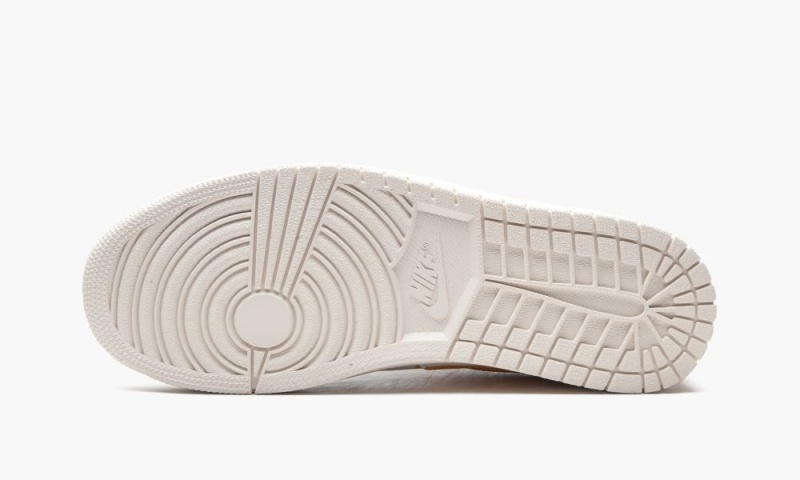Nike Air Jordan 1 Centre Court 'White University Gold' Schoenen Heren Wit Goud Nederland | 726091-VGJ