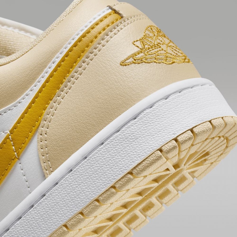 Nike Air Jordan 1 Low Schoenen Heren Lichtgeel Wit Geel Nederland | 469205-EZF