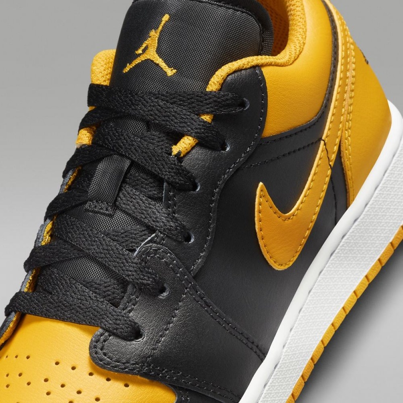 Nike Air Jordan 1 Low Schoenen Kinderen Geel Zwart Nederland | 653012-PAW