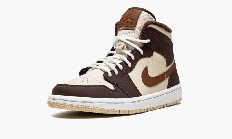 Nike Air Jordan 1 MID SE 'Brown Basalt Fleece' Schoenen Dames Bruin Beige Nederland | 835614-DKZ