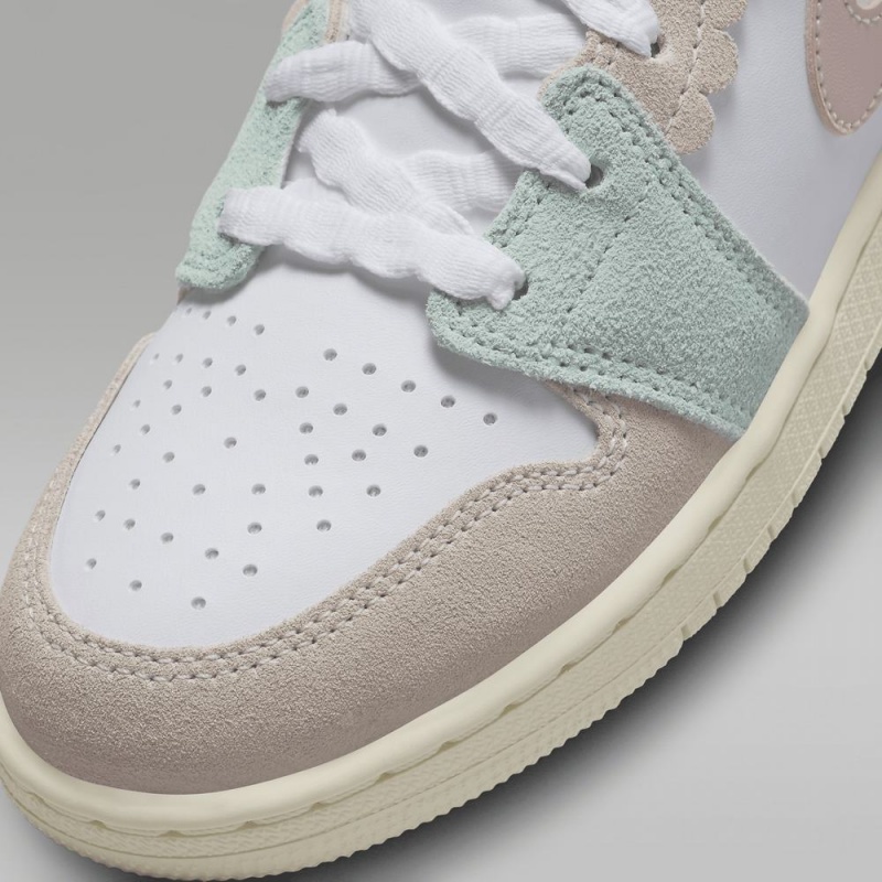 Nike Air Jordan 1 MID SE Schoenen Kinderen Wit Lichtblauw Nederland | 439680-EQV