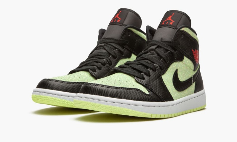 Nike Air Jordan 1 Mid SE 'Barely Volt / Chile Red' Schoenen Dames Zwart Rood Groen Nederland | 258960-VUW