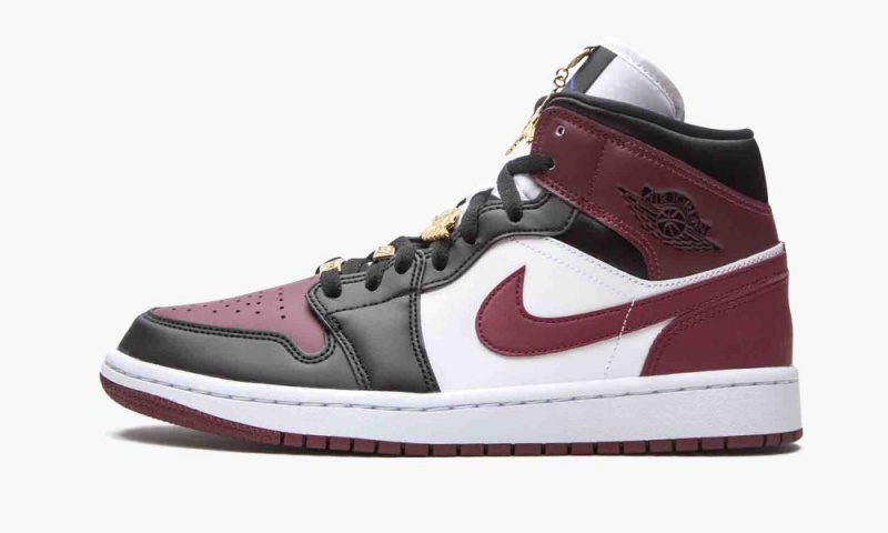 Nike Air Jordan 1 Mid SE \'Gold Pendants\' Schoenen Dames Zwart Rood Wit Nederland | 830697-WHO