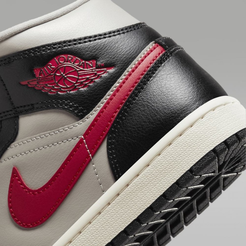 Nike Air Jordan 1 Mid Schoenen Dames Zwart Rood Nederland | 728503-KWH