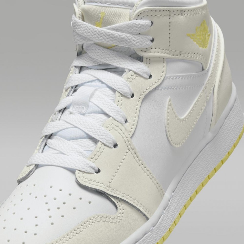Nike Air Jordan 1 Mid Schoenen Kinderen Wit Lichtoranje Nederland | 826501-TOJ