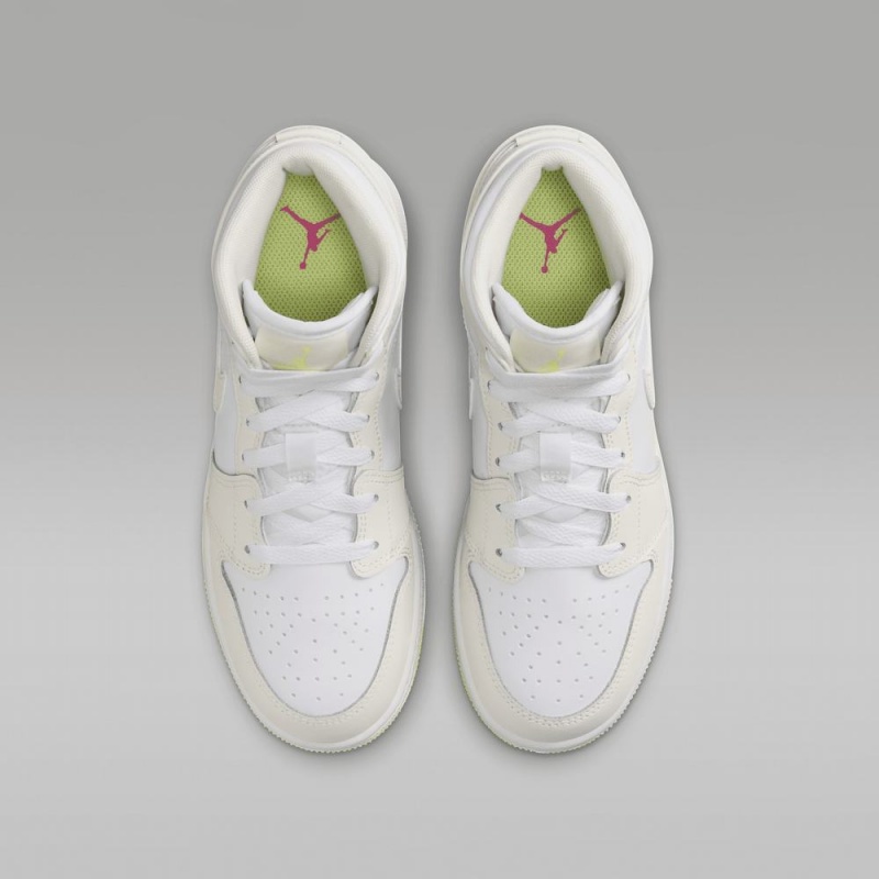 Nike Air Jordan 1 Mid Schoenen Kinderen Wit Lichtoranje Nederland | 826501-TOJ