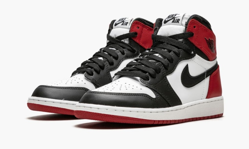 Nike Air Jordan 1 Retro High OG BG Schoenen Kinderen Wit Zwart Rood Nederland | 615072-ESQ