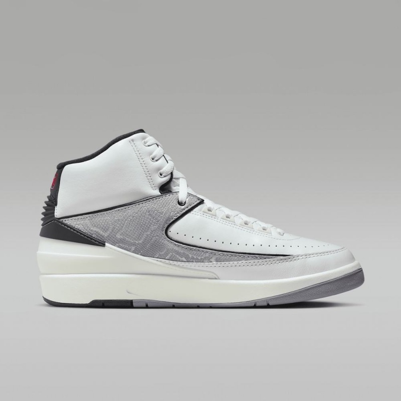 Nike Air Jordan 2 Retro 