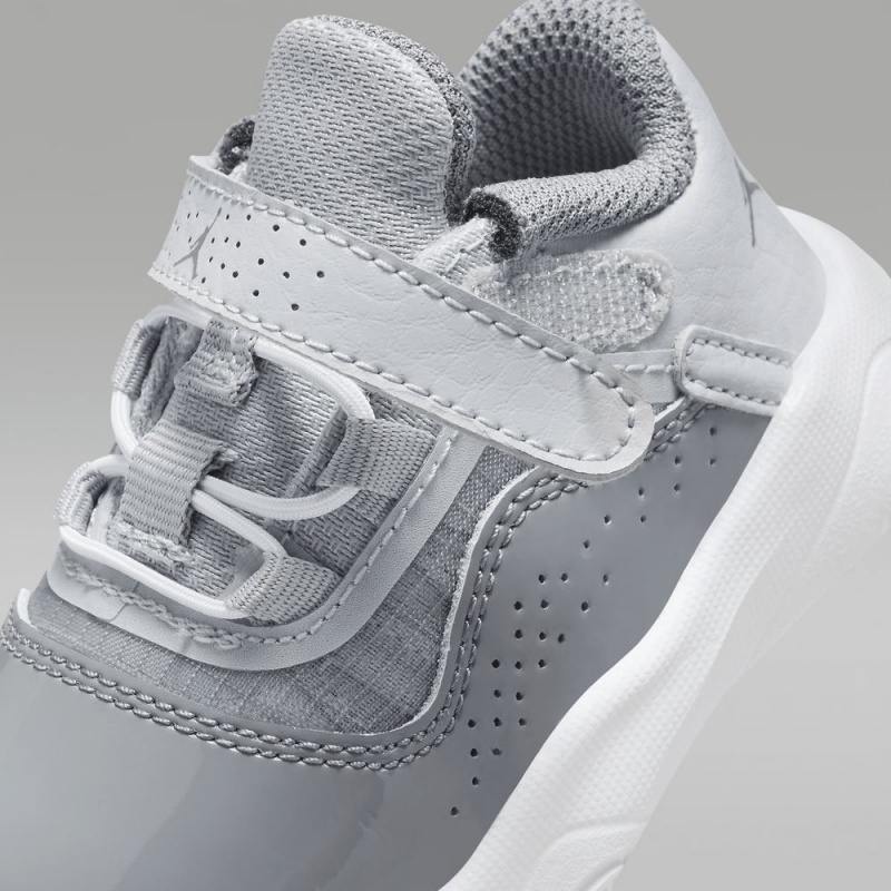 Nike Jordan 11 CMFT Low Schoenen Kinderen Grijs Wit Grijs Nederland | 596307-CTD
