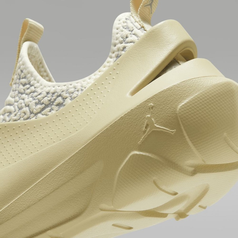 Nike Jordan System.23 Schoenen Dames Goud Wit Grijs Nederland | 592607-ZIG